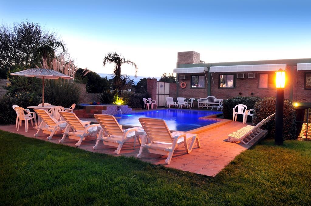Hotel Costa Azul Cassaffousth エクステリア 写真