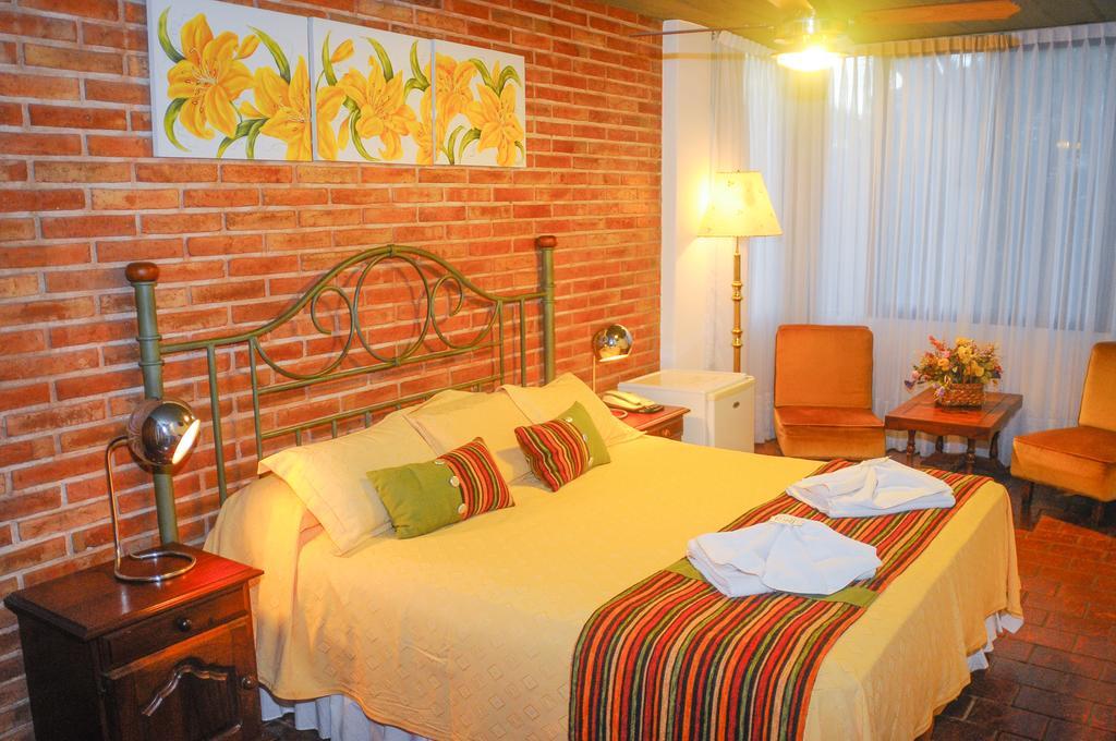Hotel Costa Azul Cassaffousth エクステリア 写真