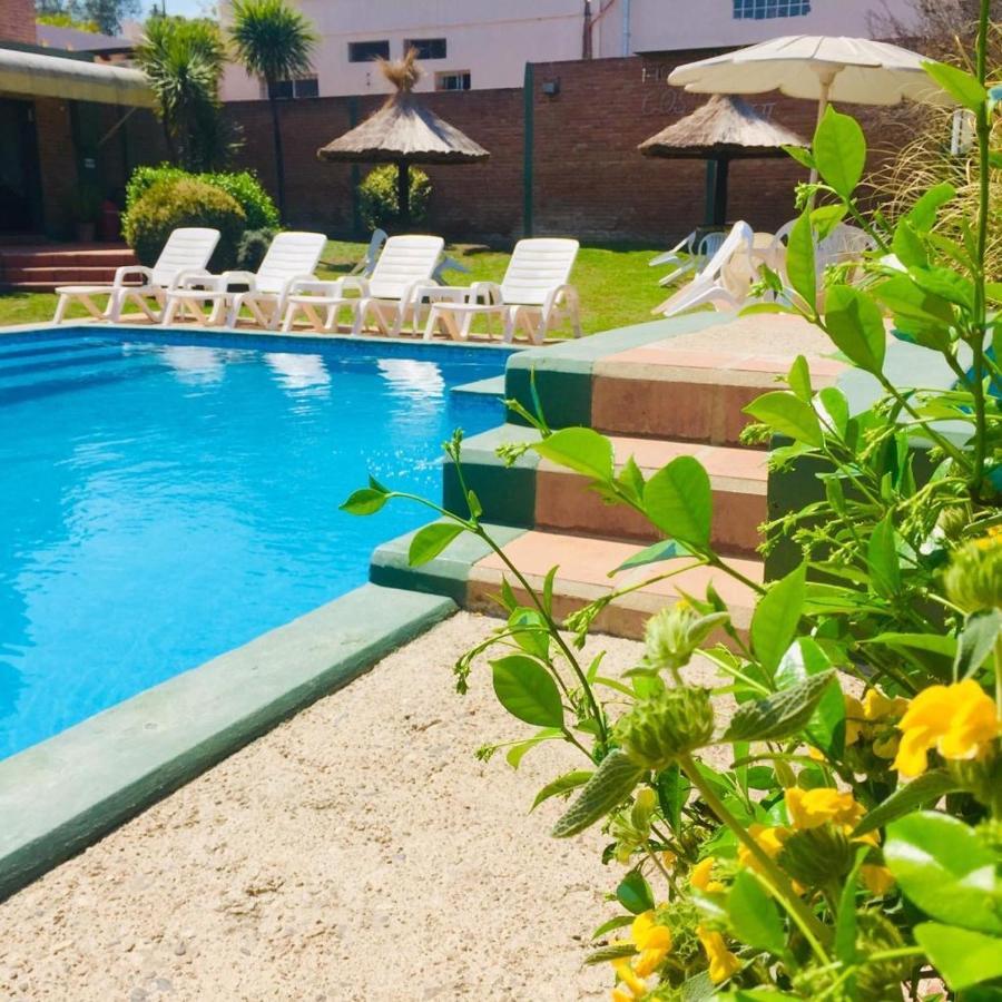 Hotel Costa Azul Cassaffousth エクステリア 写真